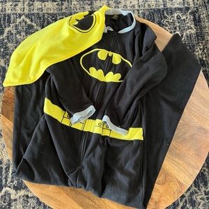 DC Comics  Batman Onesie Outfit Pajamas Cape | Men’s Large